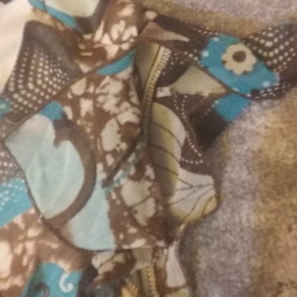 Top - Picture 3 of 9